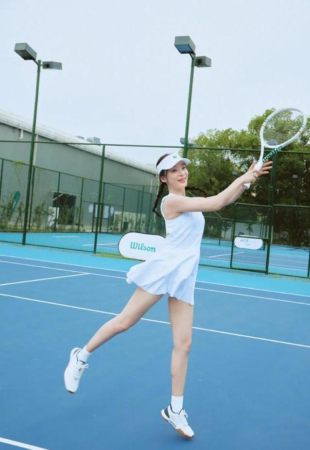 袁姗姗回武 袁姗姗回武