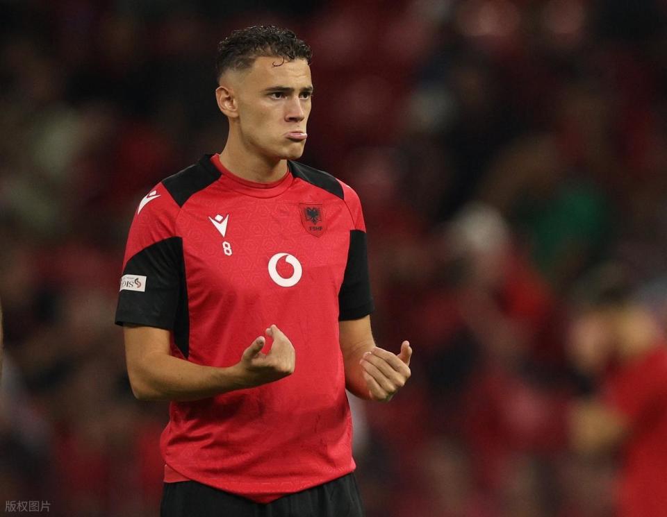 虽然阿尔巴, 区第一阶段 虽然阿尔巴, 区第一阶段